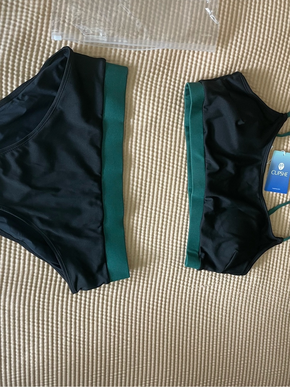 Cupshe Black Bikini Set with Green Trim
